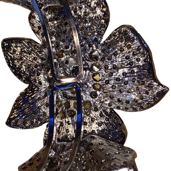 Silver-Tone Crystal-Encrusted Flower Bracelet Cuff - Picture 5 of 8